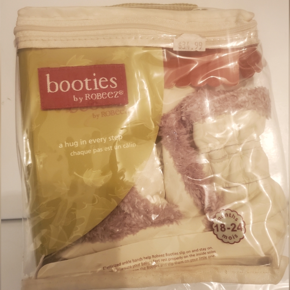 Robeez Booties Leather Boots fuzzy fur elastic 18 24 m cream moccasins stay on